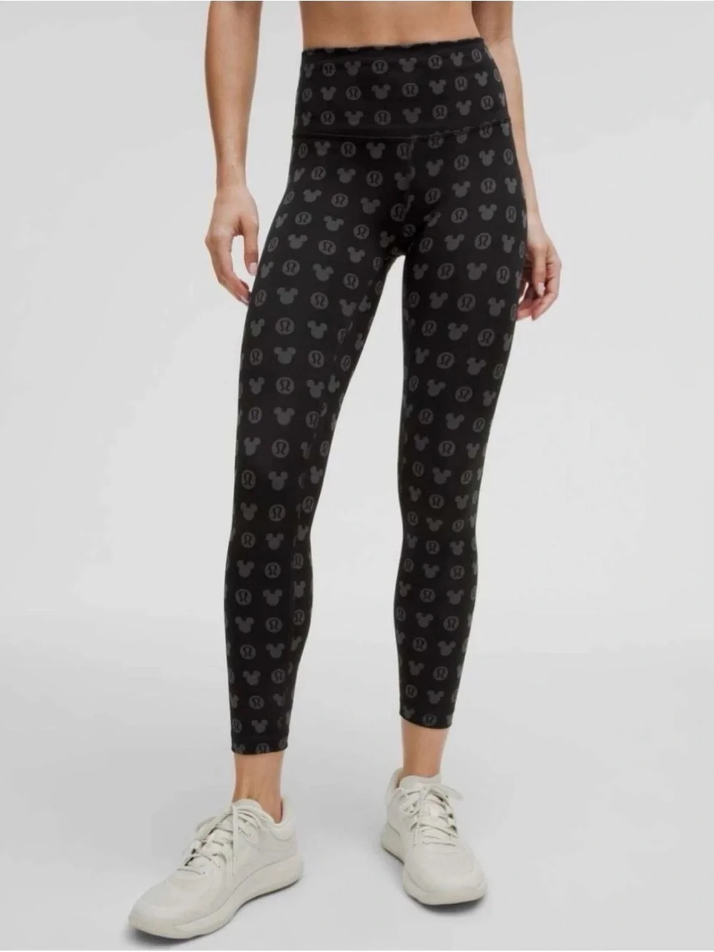 Disney x Lululemon Mickey Mouse Wunder Train Tight Leggings - Black / Size 0